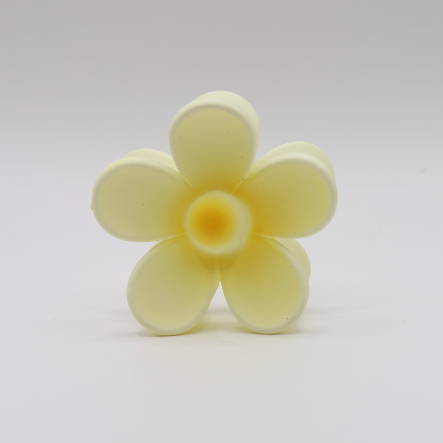 Matte Mini Daisy Hair Clip