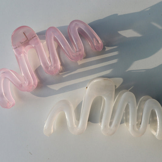 Clear Wavy Hair Clip