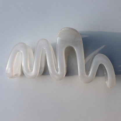 Clear Wavy Hair Clip